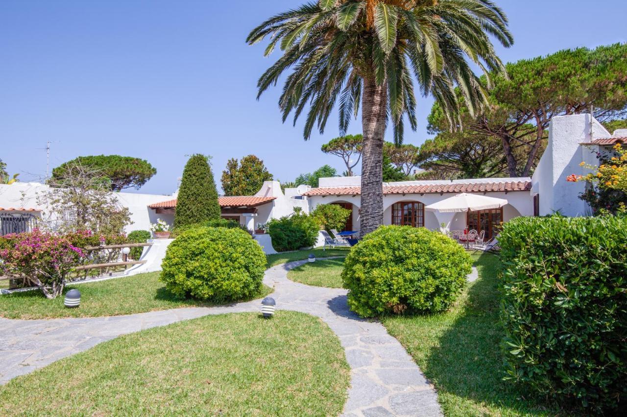 Villetta Con Giardino Esclusivo Di 1000 Mq, Piscina, Tennis, Calcio, Bocce Forio di Ischia Kültér fotó