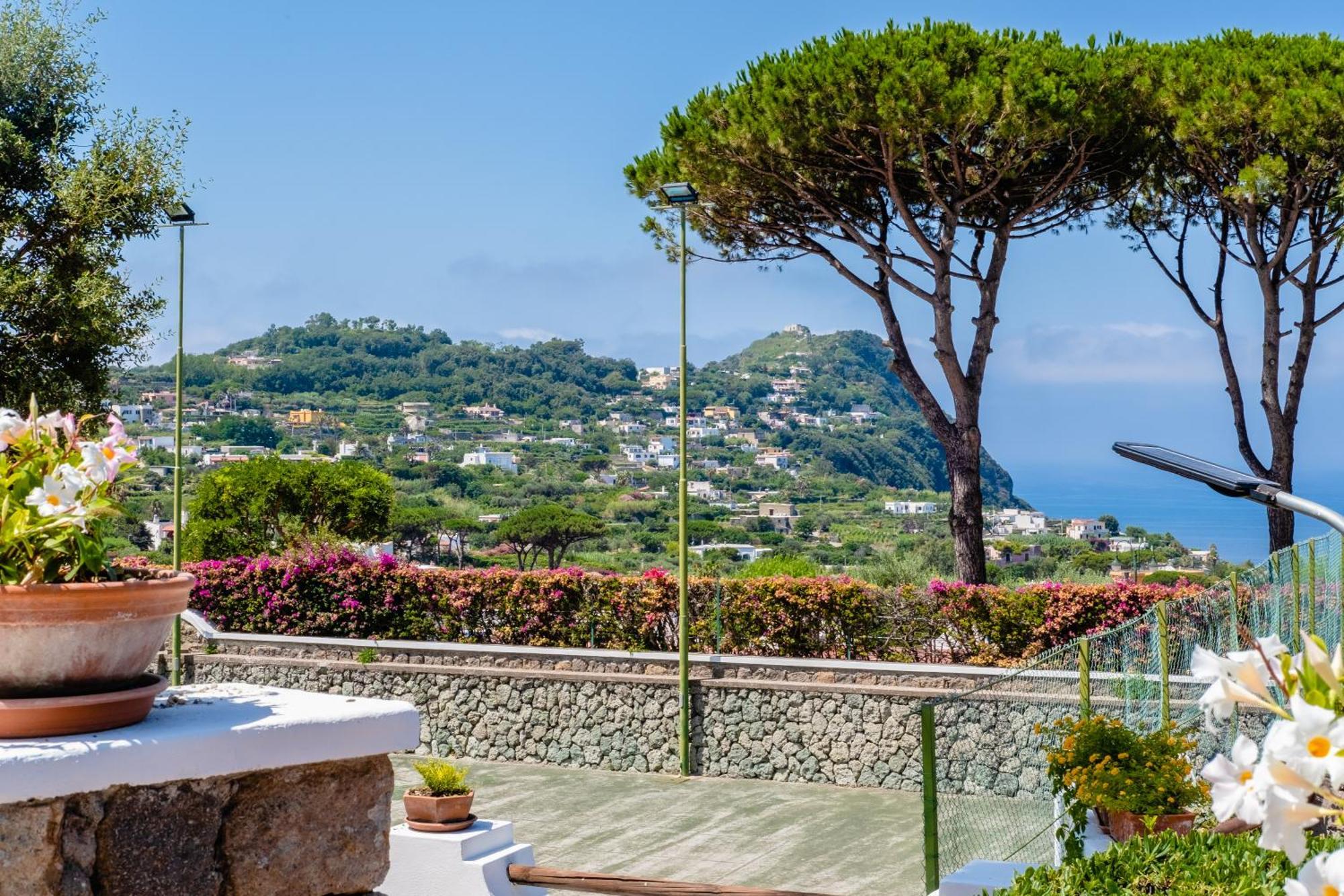 Villetta Con Giardino Esclusivo Di 1000 Mq, Piscina, Tennis, Calcio, Bocce Forio di Ischia Kültér fotó